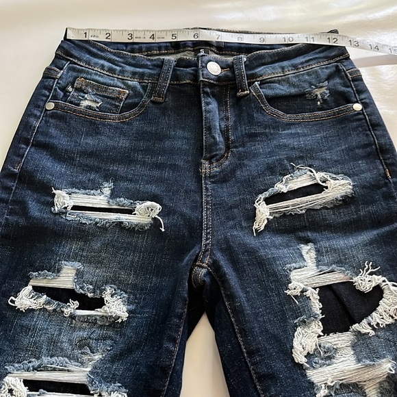 Judy Blue Bermuda Shorts High Rise Size S - Picture 4 of 16